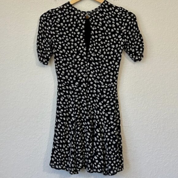 Brand New Reformation Gracie Short Sleeve Floral Crepe Mini Dress - Picture 5 of 15